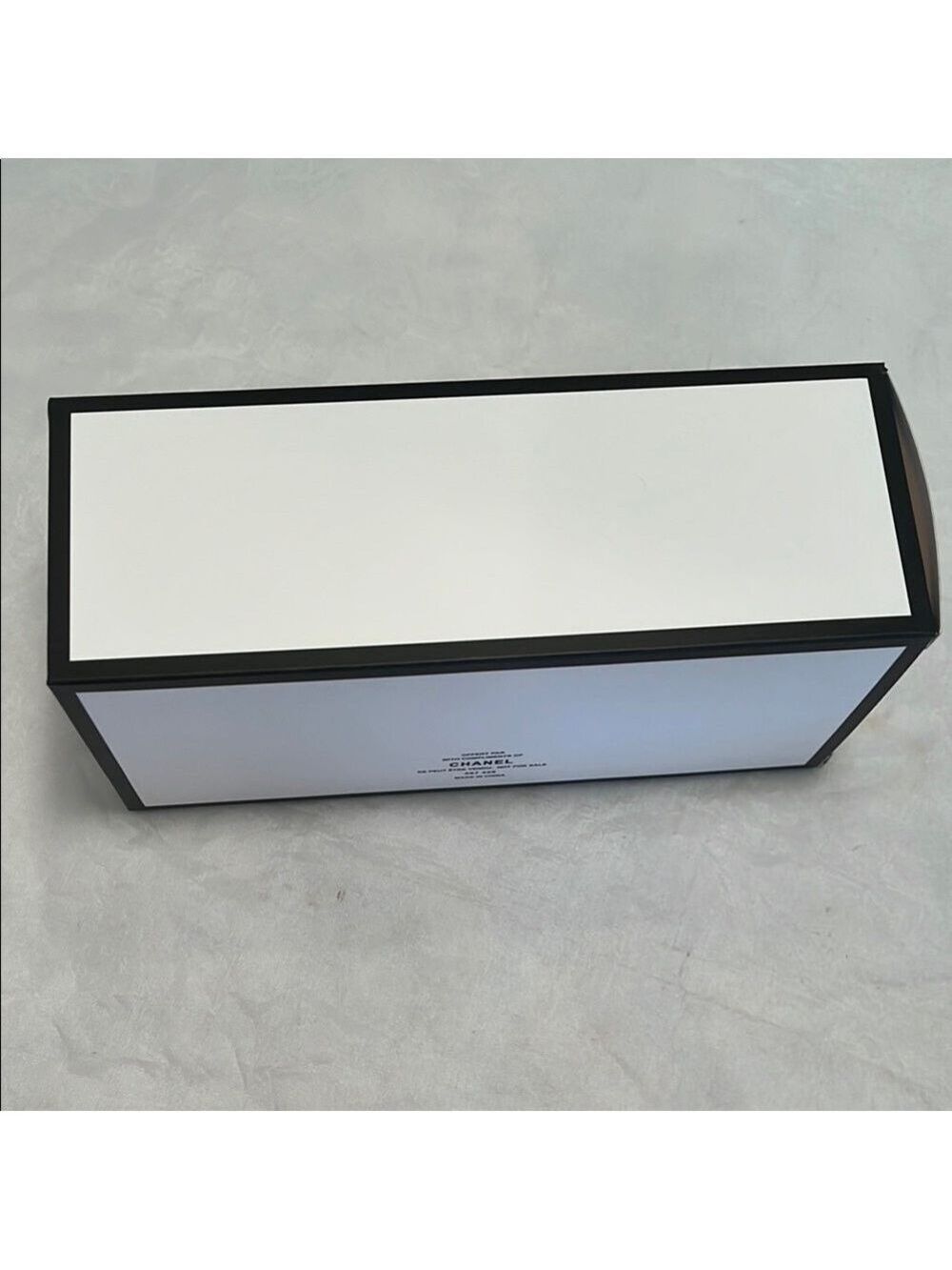 CHANEL Monochrome Storage Box - Picture 4 of 8